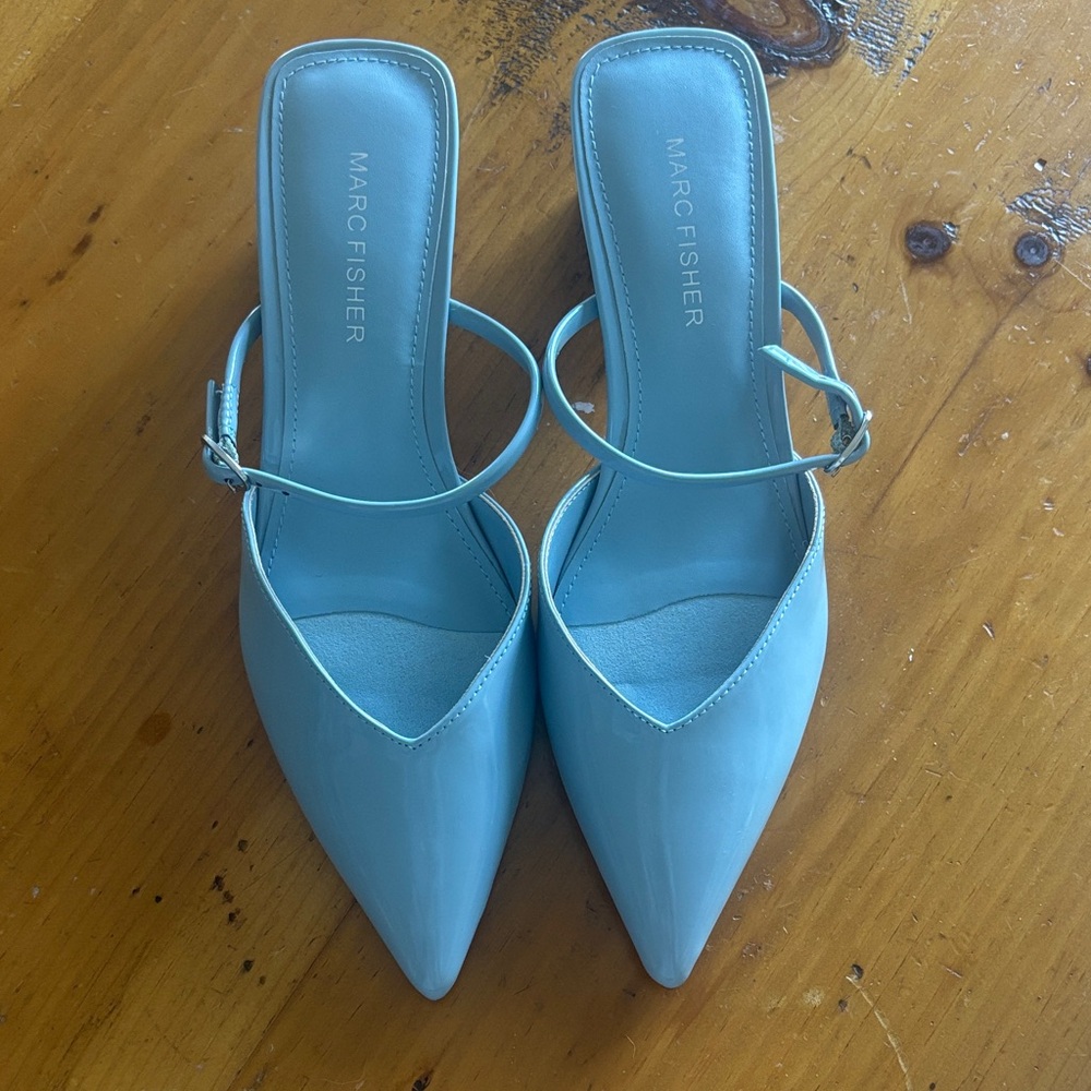 NWOT Marc Fisher Women's Light Blue Pointed Heels